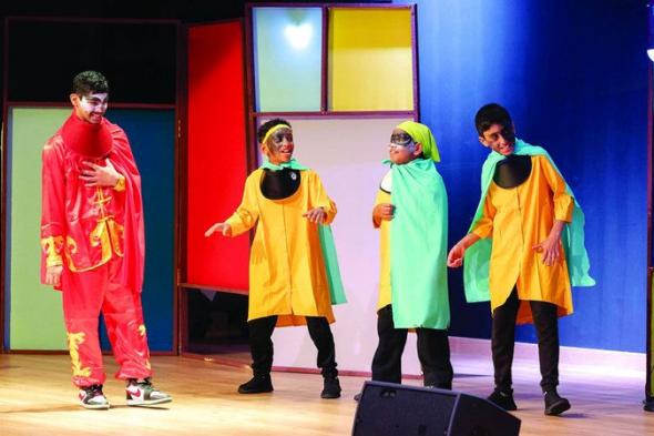 الامارات | «دبي للمسرح المدرسي» يبدأ بـ «حالة طوارئ»