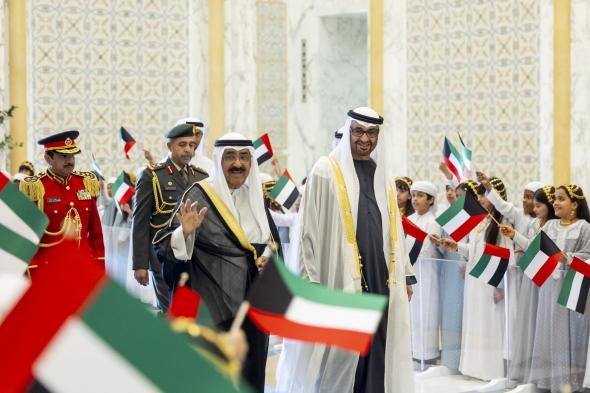 الامارات | محمد بن زايد: تربطنا بالكويت الشقيقة علاقات أخوية تاريخية تقوم على أسس راسخة