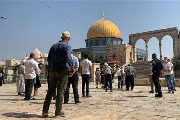 عشرات المُستوطنين يقتحمون المسجد الأقصى والاحتلال يعتقل 25 فلسطينيا من الضفة