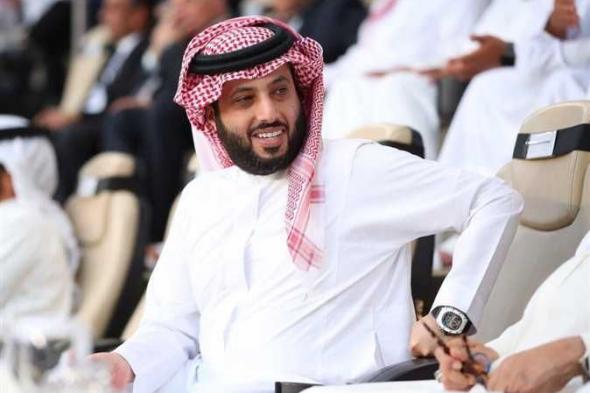 تركي آل الشيخ يتوج روني أوسوليفان بكأس بطولة ماستر العالم في السنوكر