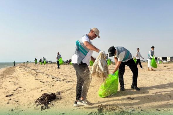 شواطئ نظيفة وآمنة".. حملة تطوعية في العاصمة المقدسة