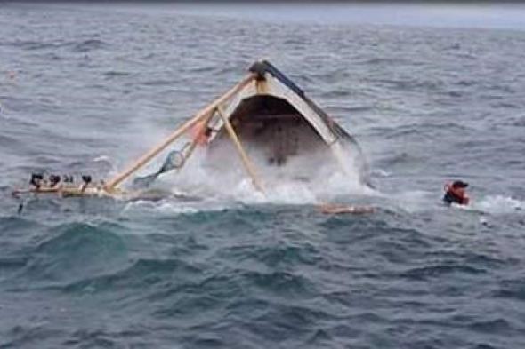 قتيلان ومفقودون في غرق قارب قبالة إندونيسيا