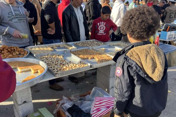 سوق "الحوت" عادة رمضانية ثابتة في مدينة بنغازي الليبية... صور