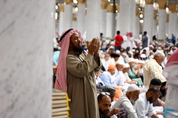 شاهد| أجواء روحانية بالمسجد النبوي في خامس أيام رمضان