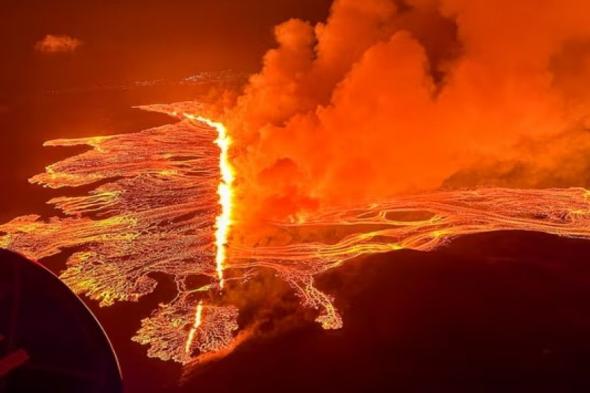 مشاهد مرعبة.. ثوران بركان في أيسلندا للمرة السابعة منذ 2021