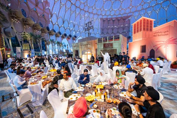 الامارات | ضمن حملة "رمضان في دبي".." إفطار دبي" في عامه الثالث يجمع كافة الأديان والطوائف والمذاهب على مائدة واحدة