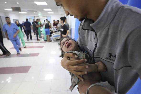 مدير منظمة الصحة العالمية: فقدان الاتصال بمستشفى الشفاء في قطاع غزة