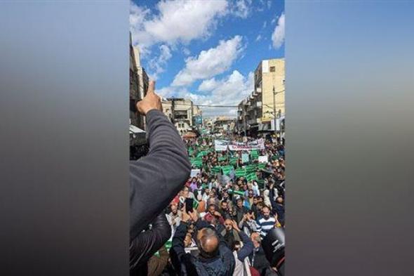 أردنيون يشاركون بمسيرات كبيرة لنصرة لغزة