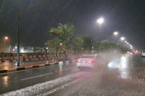 طقس السعودية.. أمطار غزيرة على منطقة الباحة