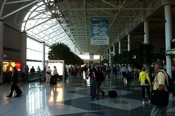 الامارات | دعوى قضائية على مطار بسبب شطيرة
