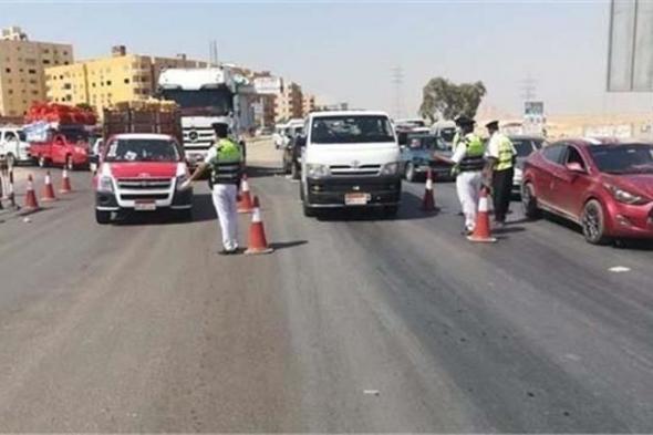 "المرور" تحرر 213 مخالفة التحدث في المحمول أثناء القيادة في 24 ساعة