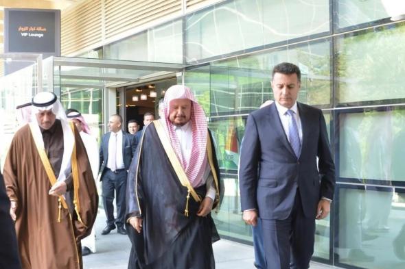 في زيارة رسمية.. رئيس مجلس الشورى يصل إلى الأردن