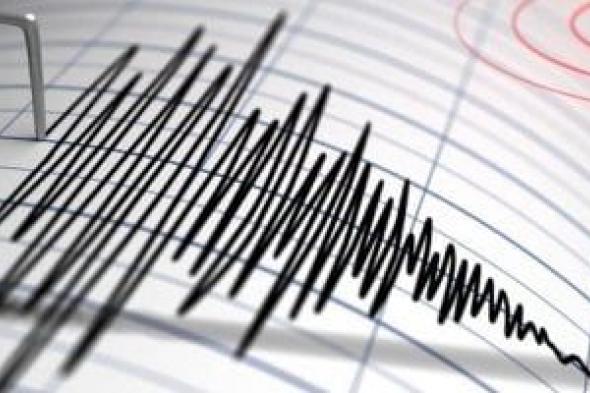 زلزال بقوة 5.6 يضرب شمالى تركيا وانهيار منارات بعض المساجد القديمة