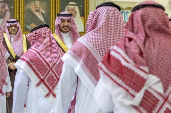 السعودية | أمير منطقة الجوف يستقبل المواطنين في جلسته الأسبوعية