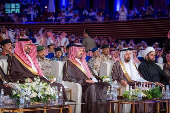 السعودية | أمير منطقة المدينة المنورة يرعى حفل النسخة الأولى لمنتدى العمرة والزيارة