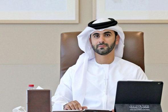 الامارات | منصور بن محمد يطلع على استعدادات "طرق دبي" للتعامل مع الحالة الجوية
