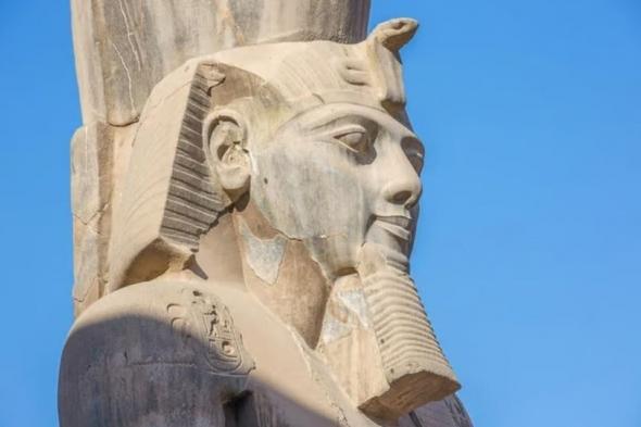 الإعلام الإسـ ـرائيلي يكرر مزاعمه: رمسيس الثاني هو فرعون الخروج من مصر