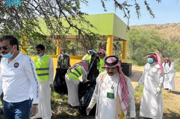 السعودية | مبادرة للحفاظ على البيئة في أحد رفيدة