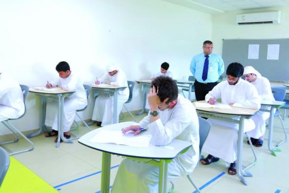 الامارات | توفير 400 مقعد للطلبة الإماراتيين المتميزين في دبي