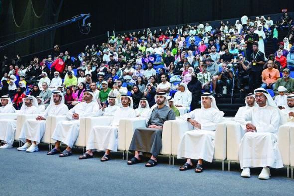 الامارات | منصور بن محمد يشهد اختتام بطولة الألعاب المدرسية على مستوى الدولة