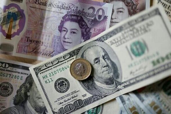 أسعار العملات.. انخفاض الدولار واليورو أمام الروبل الروسي