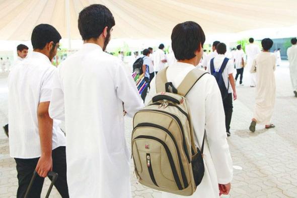 الامارات | آباء يقترحون تخصيص ساحات مكيفة لـ «الطلبة المغادرين»