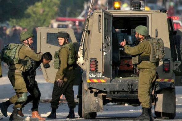الاحتلال يشن حملة اعتقالات على الفلسطينيين في الضفة الغربية
