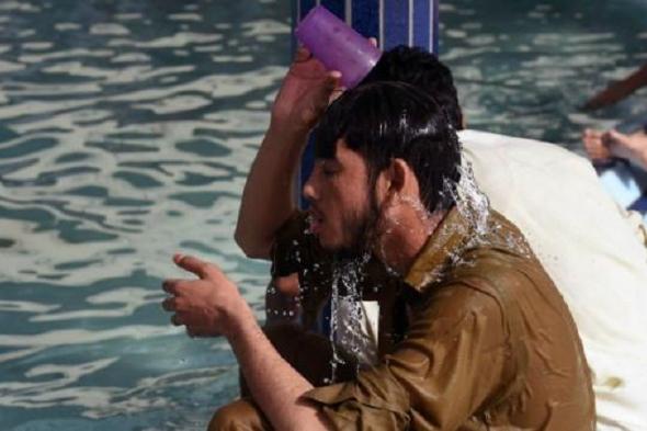 الامارات | إغلاق المدارس وتأجيل الامتحانات في باكستان بعد تجاوز الحرارة 50 درجة مئوية