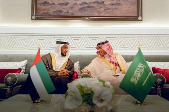 الامارات | عبدالله آل حامد يلتقي وزراء إعلام السعودية والكويت والبحرين ورئيس المؤسسة القطرية للإعلام