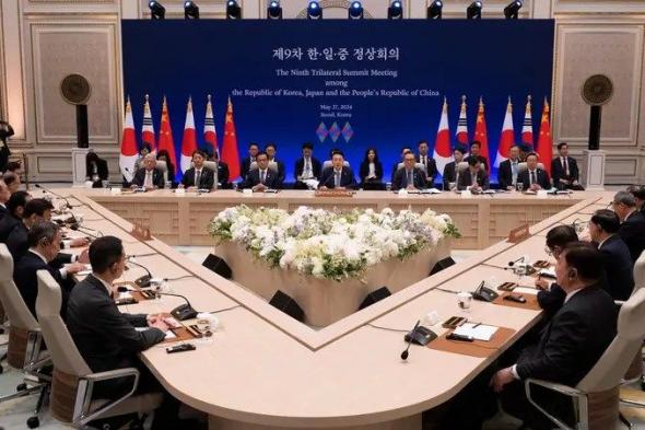 اتفاق على تعاون ثلاثي بأول قمة لزعماء كوريا الجنوبية والصين واليابان منذ 5 سنوات