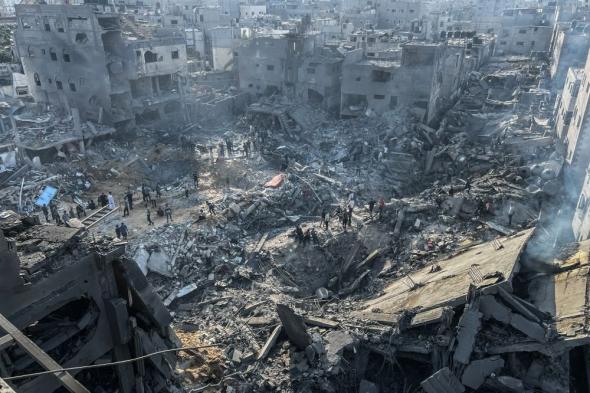 استشهاد 7 فلسطينيين في قصف للاحتلال على مركز إيواء شمال قطاع غزة