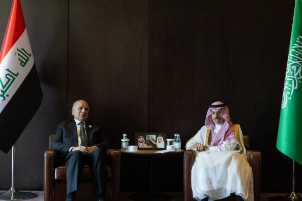 السعودية | وزير الخارجية يلتقي نائب رئيس مجلس الوزراء وزير خارجية العراق