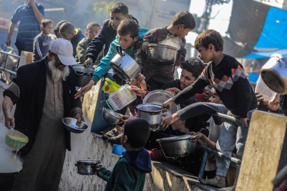 الجوع والعطش يحاصران نصف مليون فلسطيني شمال قطاع غزة