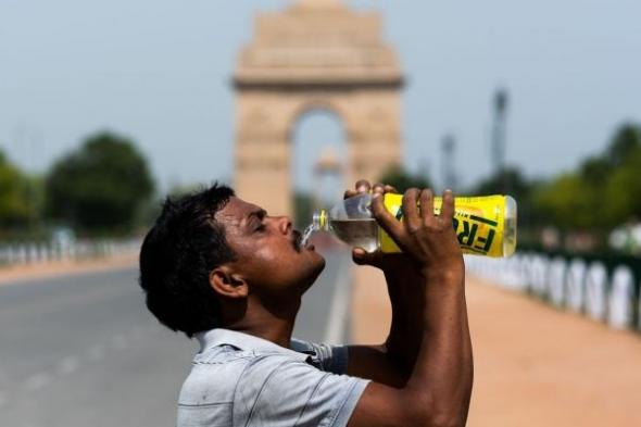 الامارات | 25 ألف ضربة شمس.. وفاة العشرات في الهند بسبب موجة حر