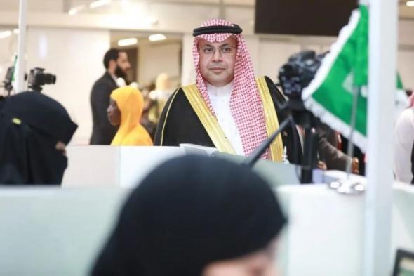 سفير المملكة لدى كوت ديفوار يتفقد صالة "طريق مكة" بمطار أبيدجان