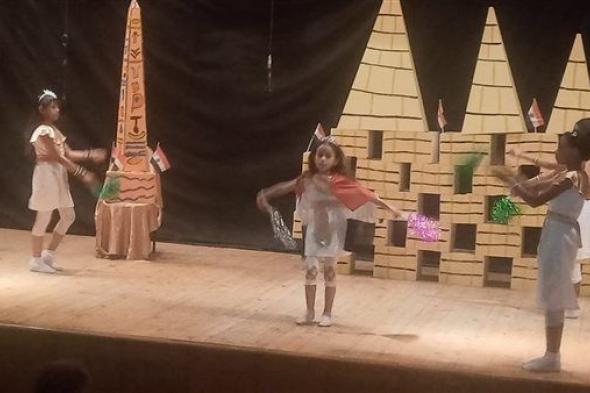 مسرح الطفل بأسوان يقدم مسرحية "ألبوم صور"