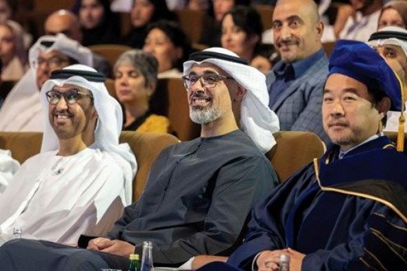 خالد بن محمد بن زايد يشهد حفل تخريج دفعة عام 2024 من جامعة محمد بن زايد للذكاء الاصطناعي