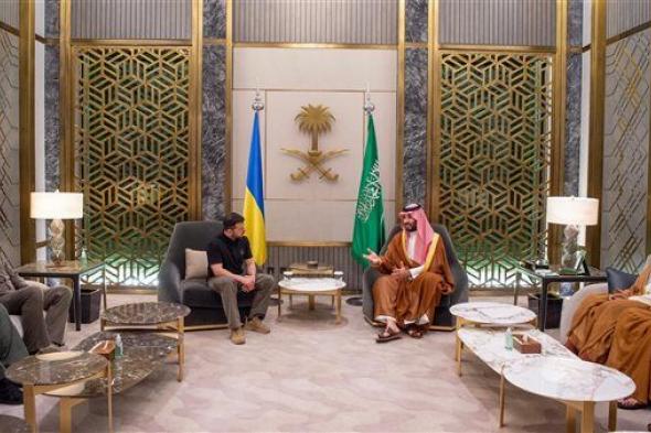 ولي العهد السعودي يستقبل الرئيس الأوكراني في جدة