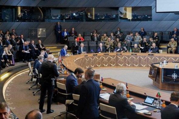 الناتو يوافق على خطة لإدارة مهمته العسكرية في أوكرانيا