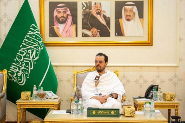 نائب أمير مكة يُعلن نجاح نفرة الحجيج إلى مزدلفة