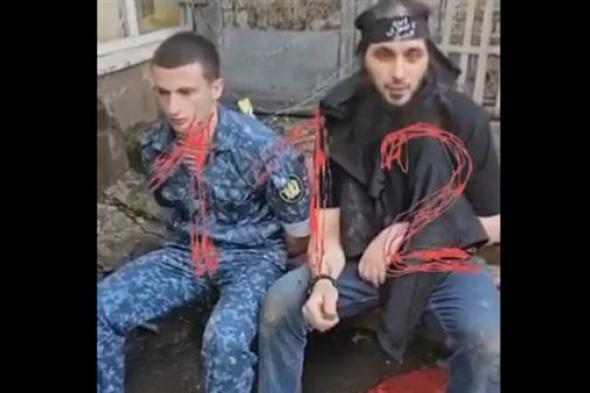 عاجل.. مدانون بتهم الإرهاب يحتجزون ضابطًا وحارس السجن في روسيا.. فيديو