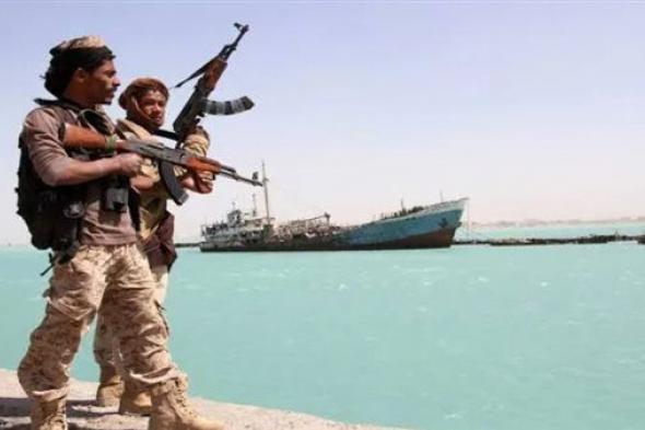 الحوثيون يعلنون إغراقهم السفينة البريطانية.. واليونانية خلال بضع ساعات