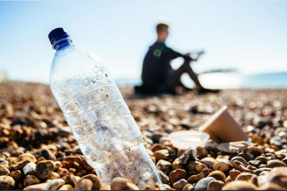 الامارات | النفايات البلاستيكية خطر محدق بالنظام البيئي العالمي