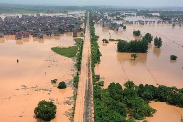 الصين تُفعل الاستجابة الطارئة لمواجهة الفيضانات المحتملة في مقاطعتين
