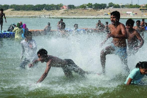 الامارات | موجة حارة قاسية تقتل العشرات في العاصمة الهندية