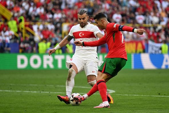 الامارات | العجوز كريستيانو رونالدو يقود البرتغال لثمن نهائي كأس أمم أوروبا