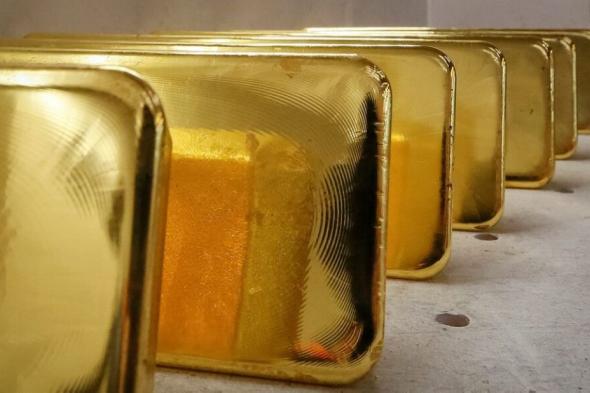 الذهب يواصل جذب المشترين الدوليين بعد تراجع طفيف في الأسعار