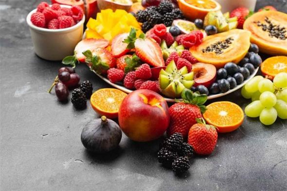 حل سحري.. فاكهة تناولها يوميا يخفض الكوليسترول في الدم