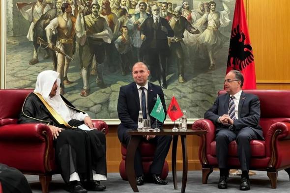 رئيس الشورى يبحث تعزيز التعاون الثنائي مع رئيس ألبانيا