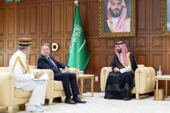 السعودية | وزير الحرس الوطني يستقبل السفير الفرنسي لدى المملكة